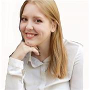 Doy clases particulares de inglés, lengua, sociales, historia... Soy estudiante de psicología infantil de último año y tengo el B1 de inglés